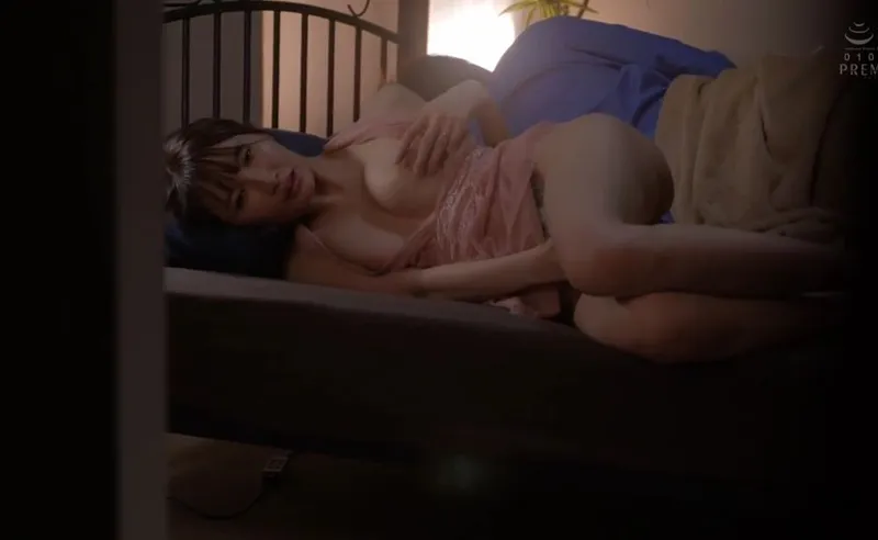 đưa sếp say xỉn về nhà, cậu nhân viên số hưởng húp được vợ tiền bối xinh dâm